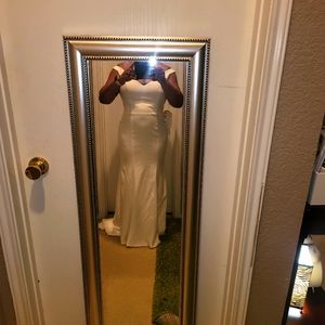 White mermaid wedding dress - size 14